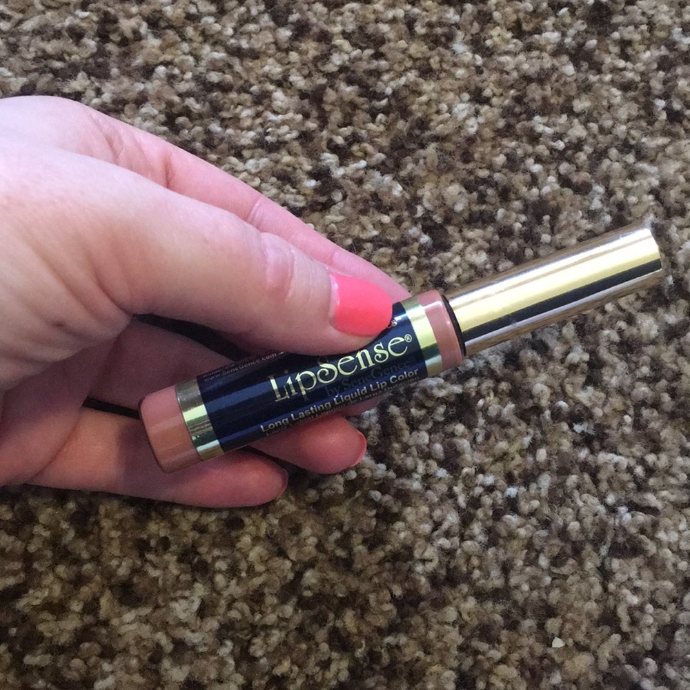 Lipsense